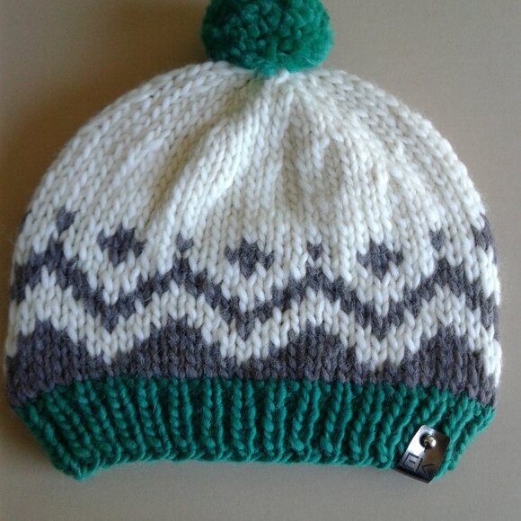 Hand Knitted Winter Beanie - Picture 1 of 1